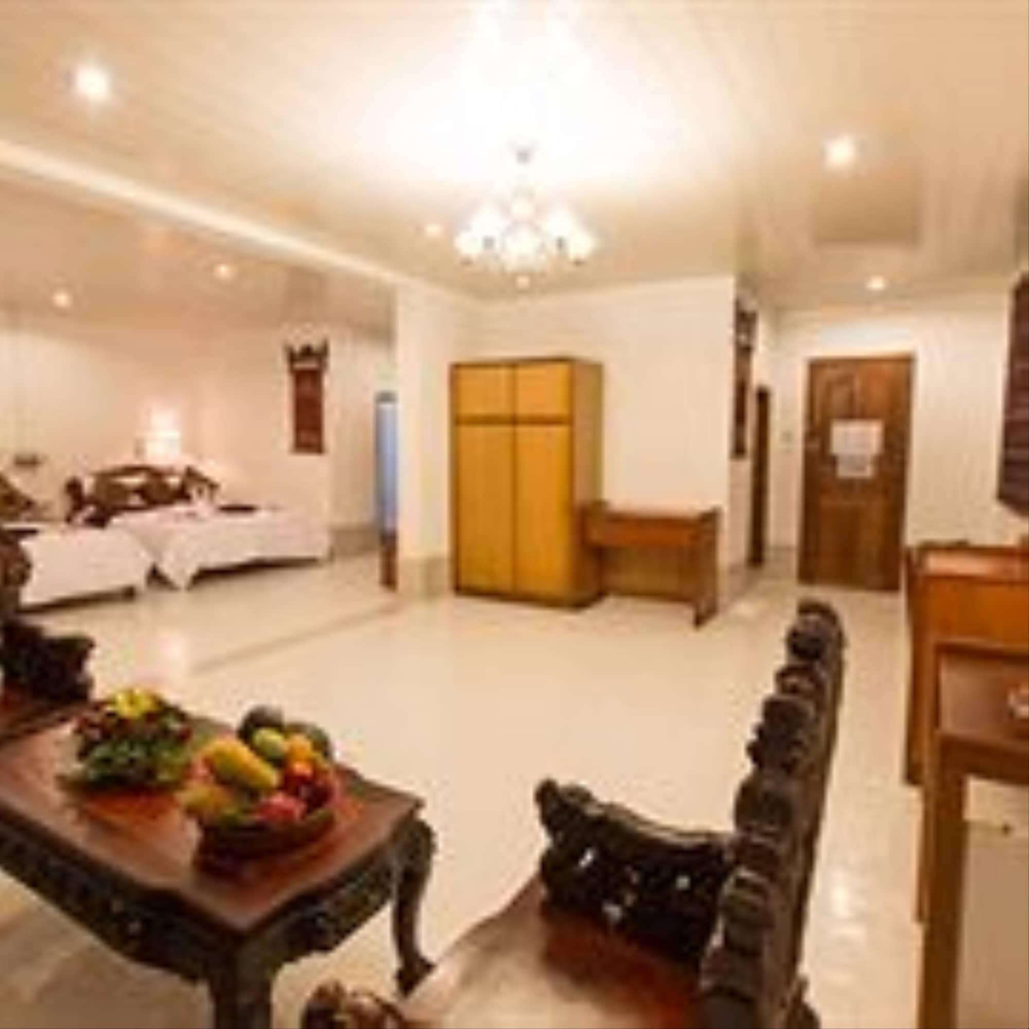 Asia Hotel Phnom Penh Exterior foto